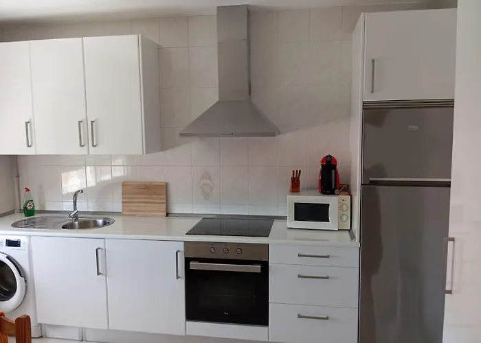 1 En , Proximo A Sanxenxo